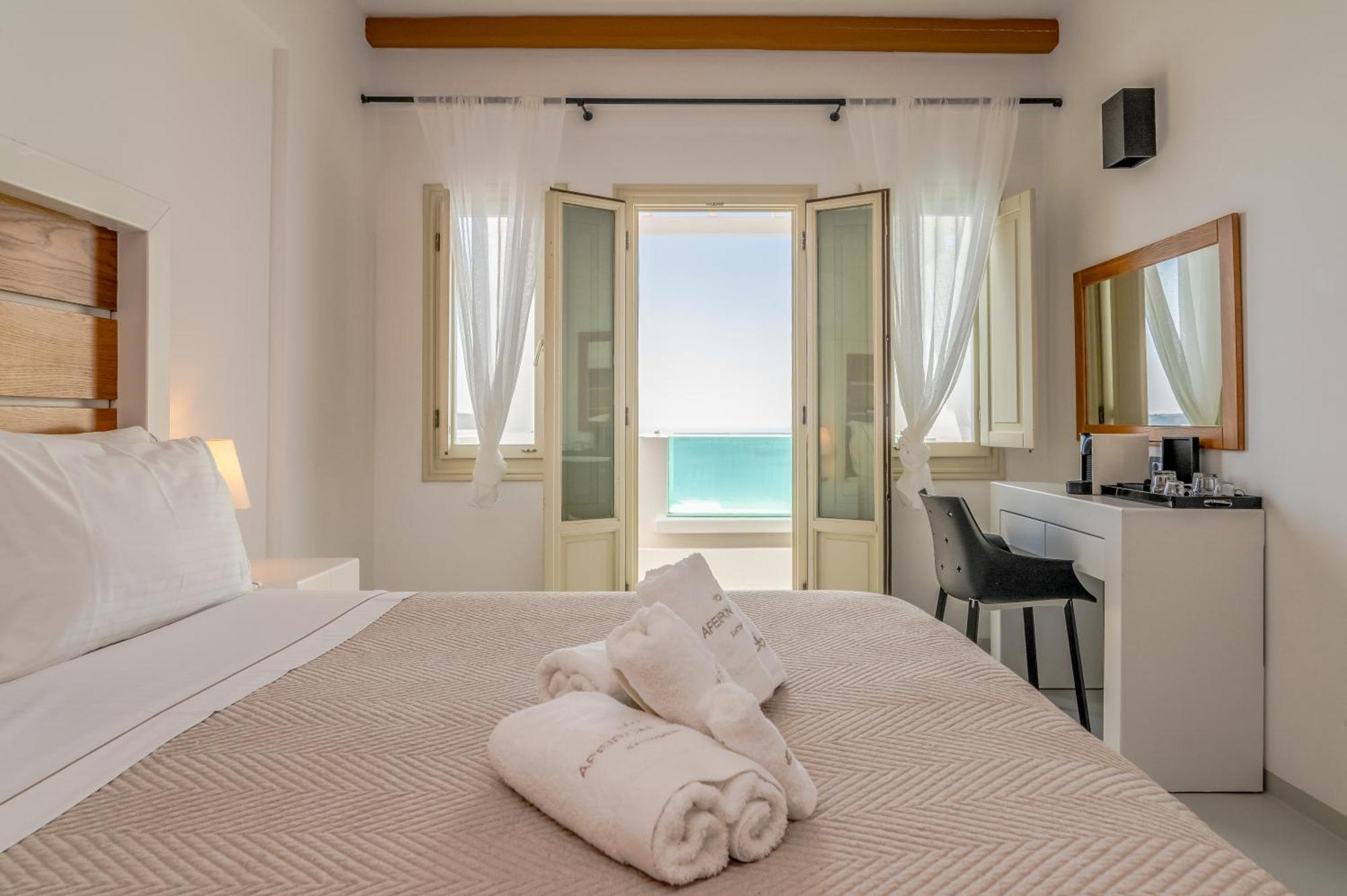 Apeiron Blue Santorini - Sustainable Adults Only 14 Plus Тира Номер фото