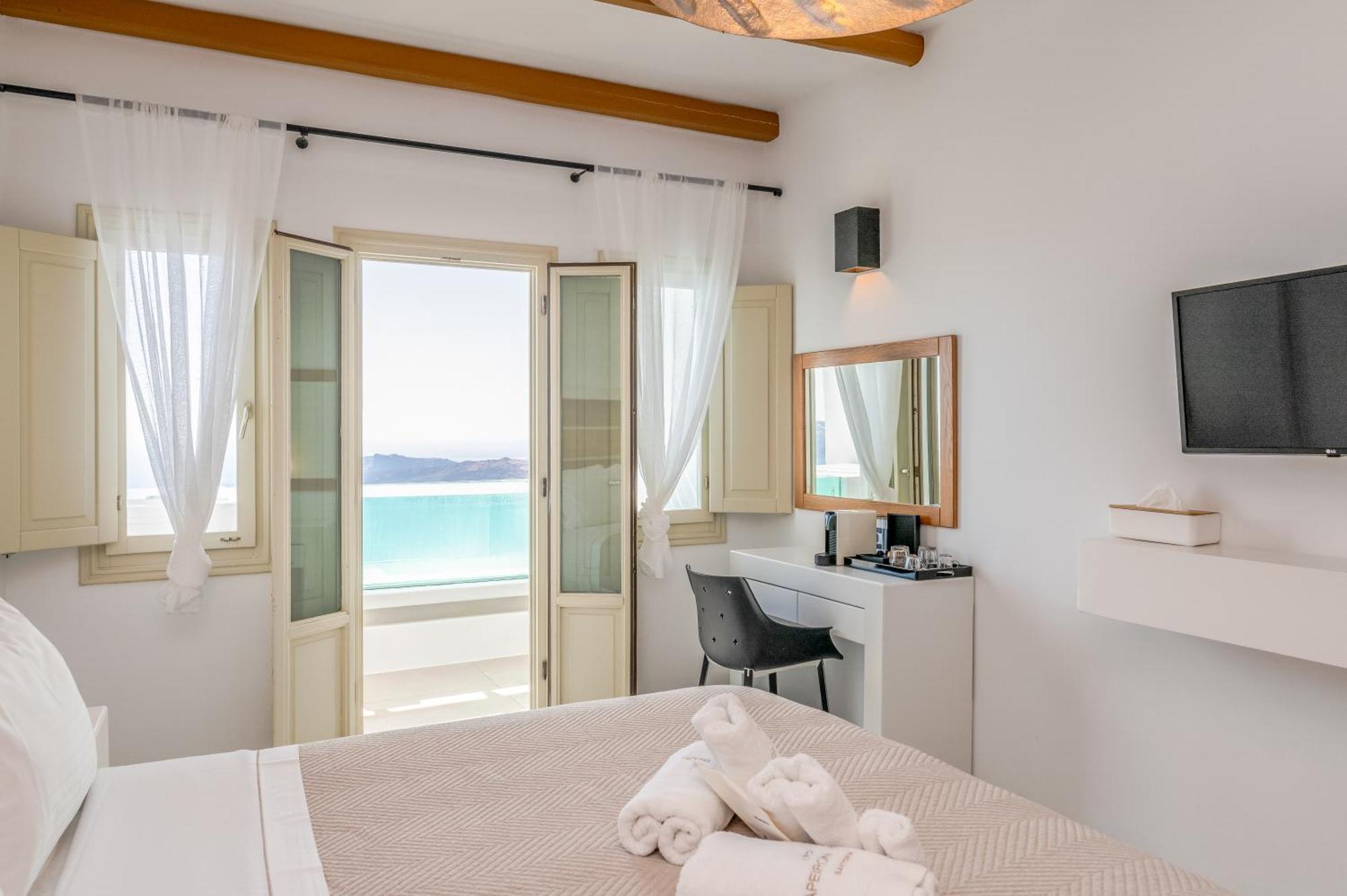 Apeiron Blue Santorini - Sustainable Adults Only 14 Plus Тира Номер фото