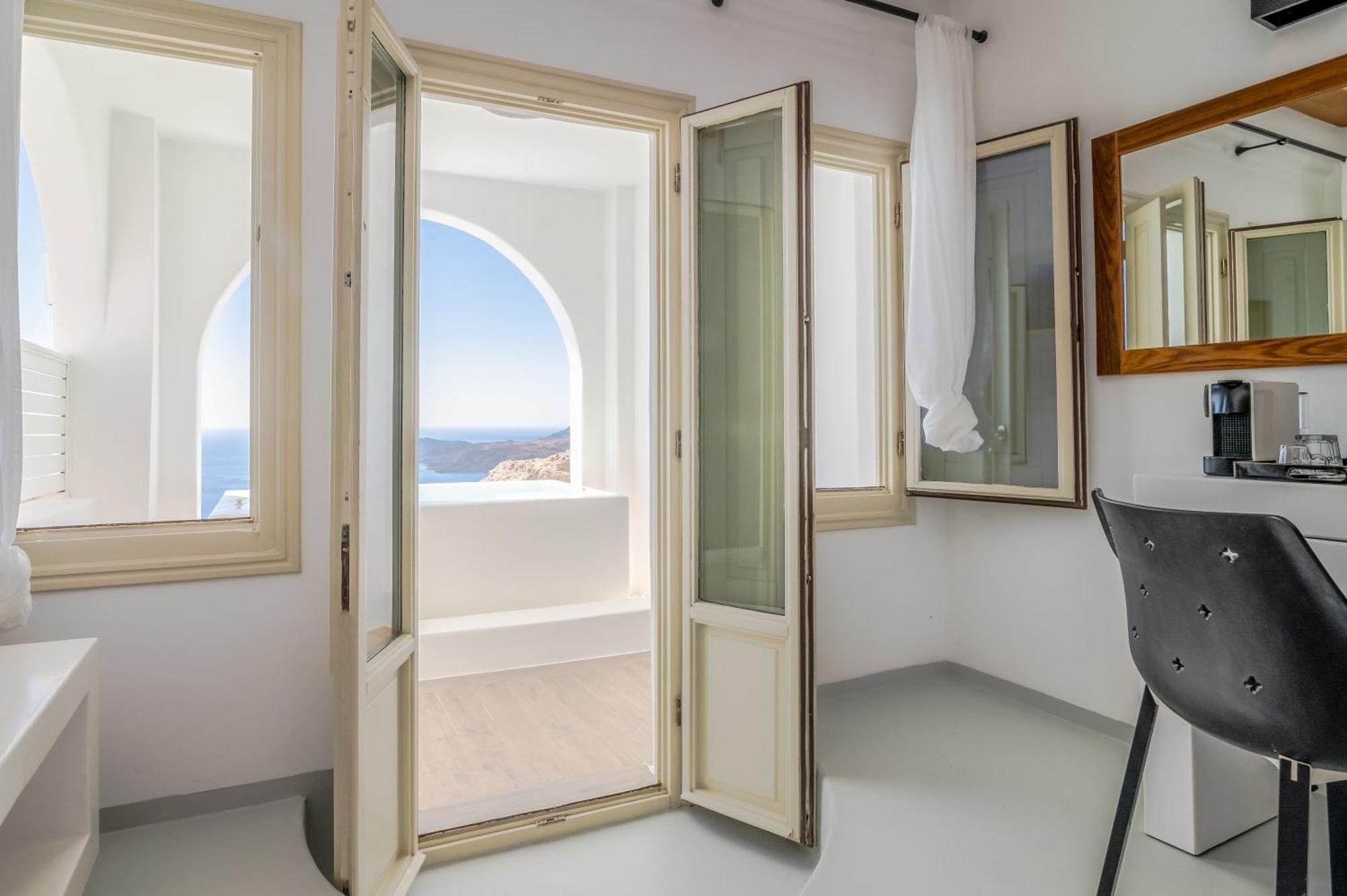 Apeiron Blue Santorini - Sustainable Adults Only 14 Plus Тира Номер фото